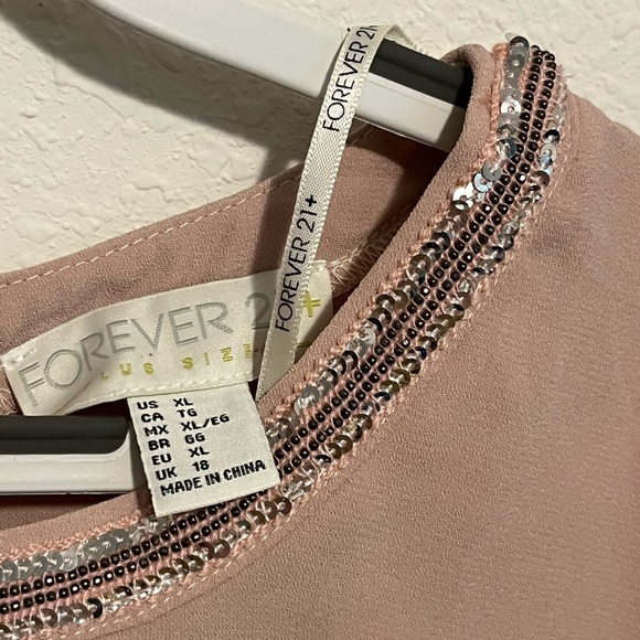 Dusty pink woven top with bead and sequin detail around neck and arms - Picture 5 of 5